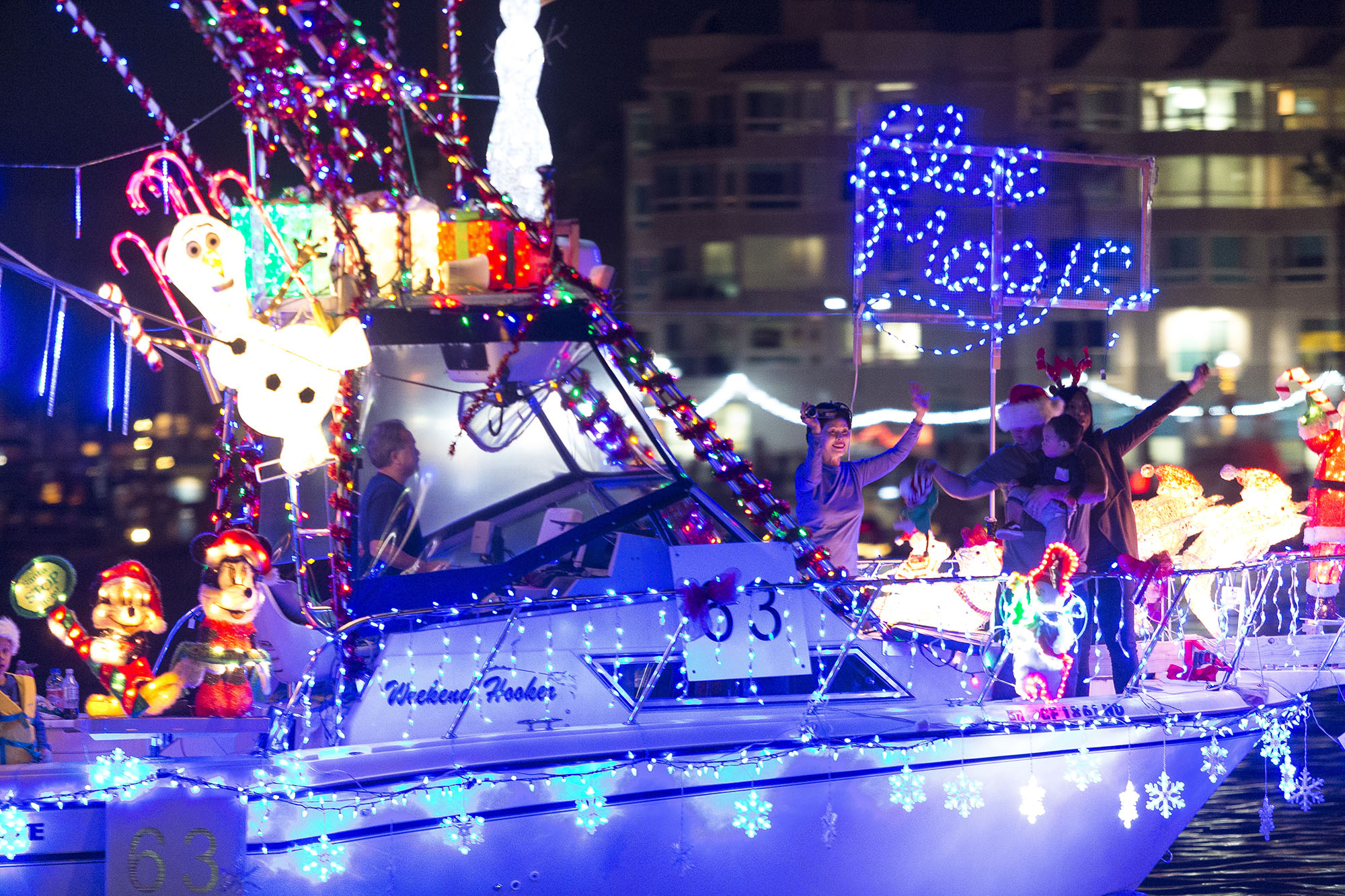 ANNUAL HOLIDAY BOAT PARADE